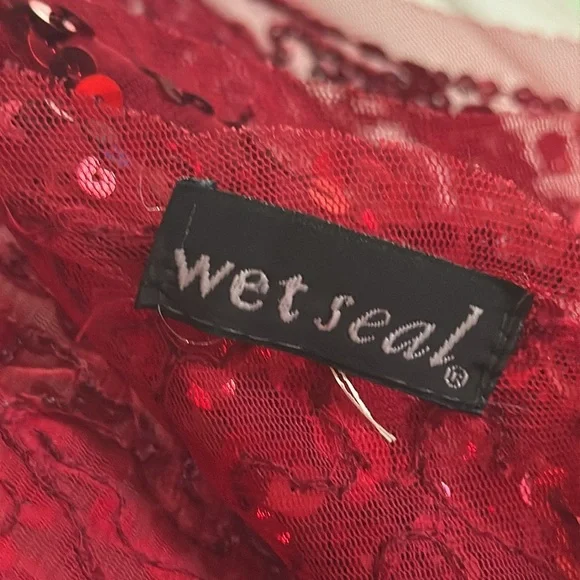 Wet Seal Red Sequined Shiny Sparkly Mesh Racer Back Tank Top Holidays Size XL - Picture 8 of 8